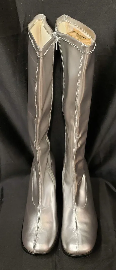 3" Gogo -- Women's Dress Boot -- Silver Easy Slip