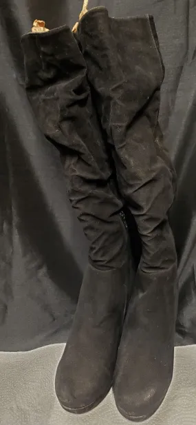 Lead Shade 4" Amara -- Women's Platform Dress Boot -- Black Suedine