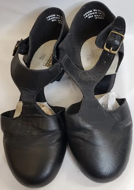 .75" Peigi -- Split Sole Teaching Shoe -- Black Stable Athletic