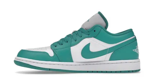 Jordan 1 Low New Emerald (W) Hiking Mood Day Long