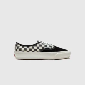 AUTHENTIC 44 LX Comfort Platform Step Ahead