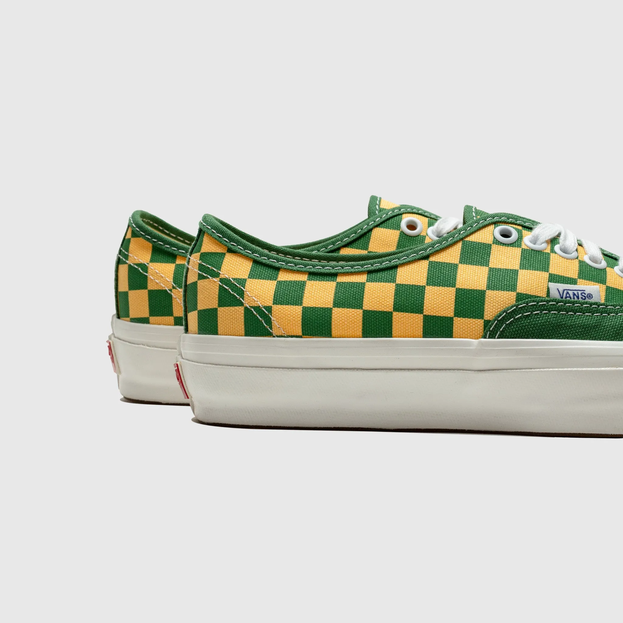 AUTHENTIC 44 LX Buckle Fit