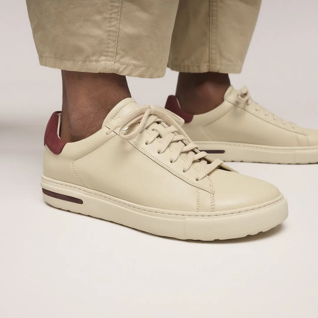 running in an iconic bridge area shoes zero - drop - feature shoes Bend Low - Eggshell/Zinfandel