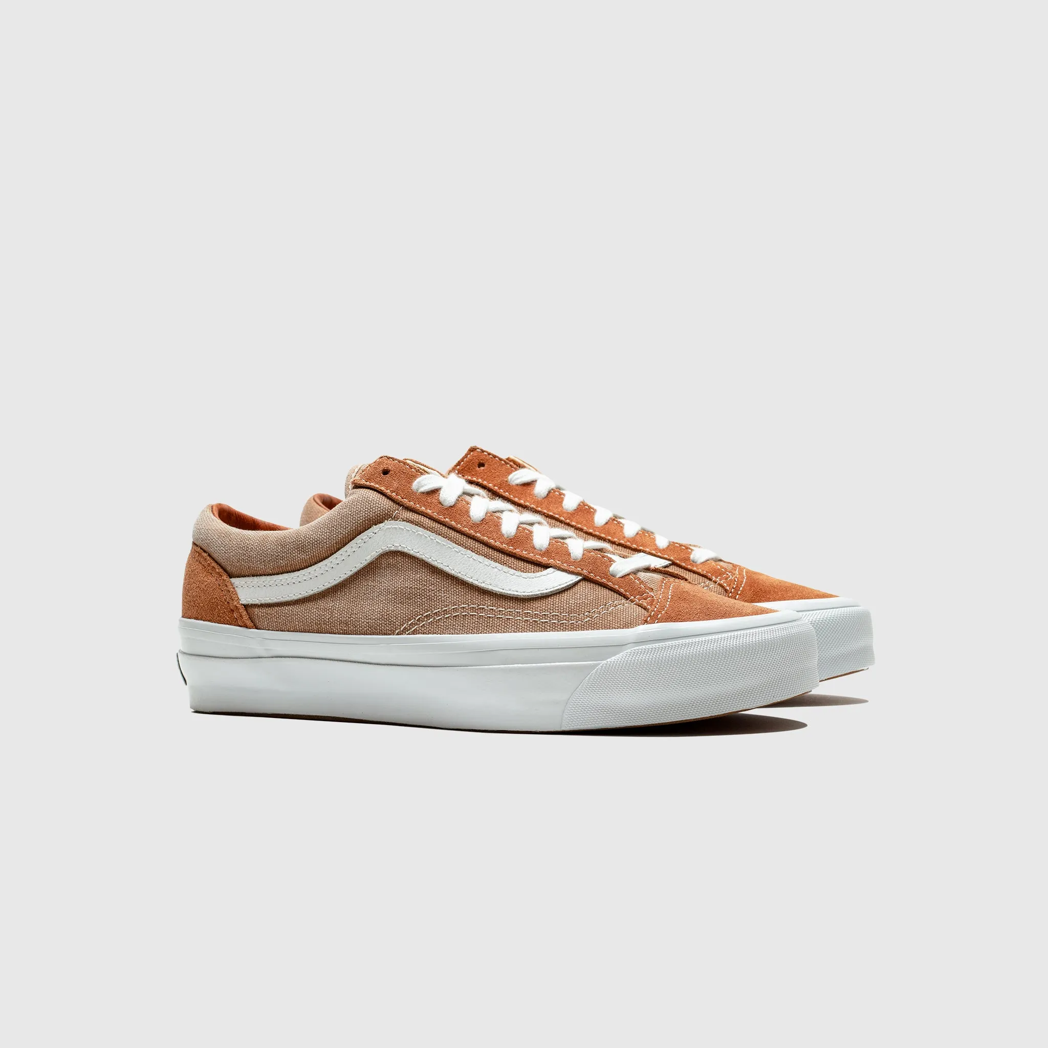 Stable base design OLD SKOOL 36 LX "WASHED TAN"