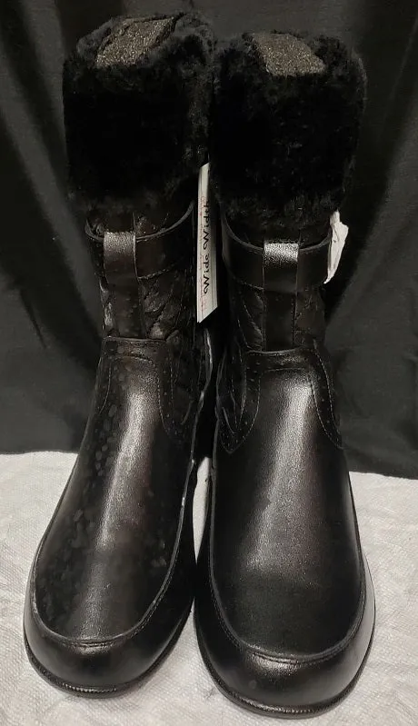 Aitani -- Women's Casual Zip Boot -- Black Urban Gentleman