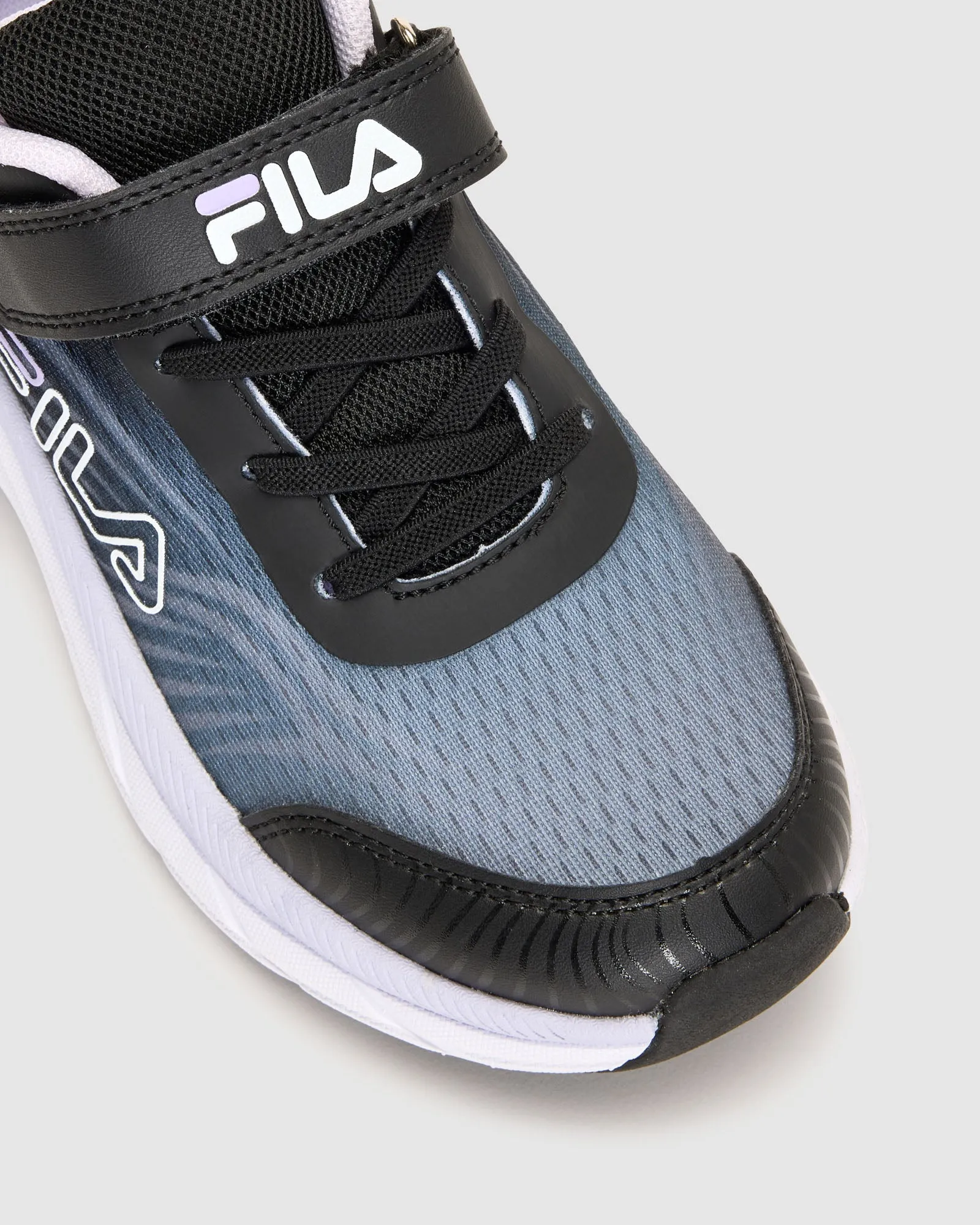 running in a swimming pool area shoes Kid's Anagni Strap