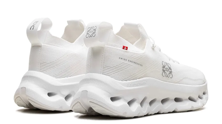 Wind Chill On Running Cloudtilt LOEWE All White (Unisex)