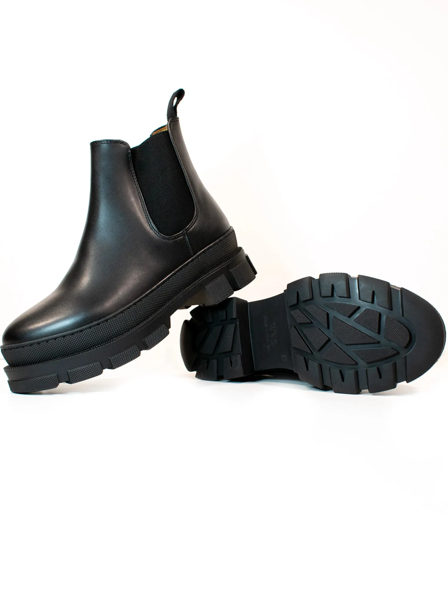 Adventure Time Luxe Track Sole Chelsea Boots