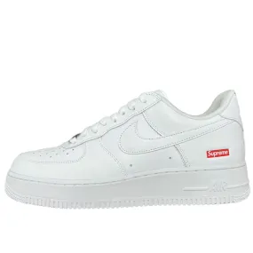 Chic Fit Nike Air Force 1 Low Supreme White