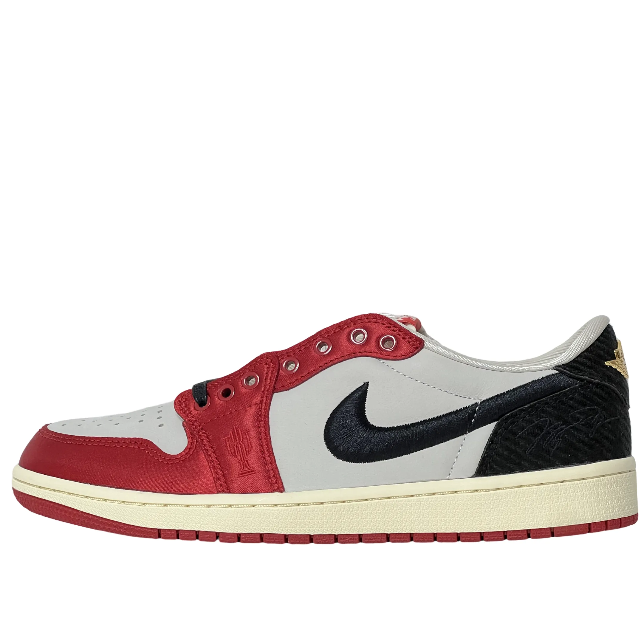 Form Ease Nike Air Jordan 1 Low Trophy Room Away