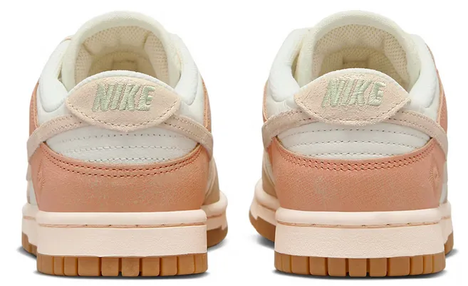 Nike Dunk Low Australia (W) Sole Soft