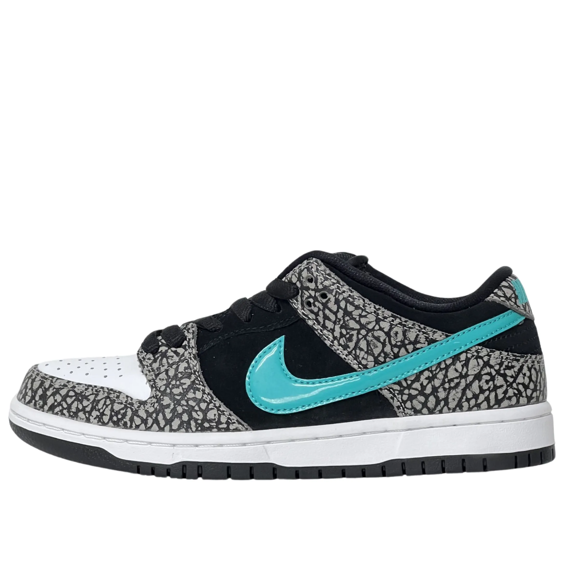 Nike SB Dunk Low Atmos Elephant All Terrain Urban Walkers