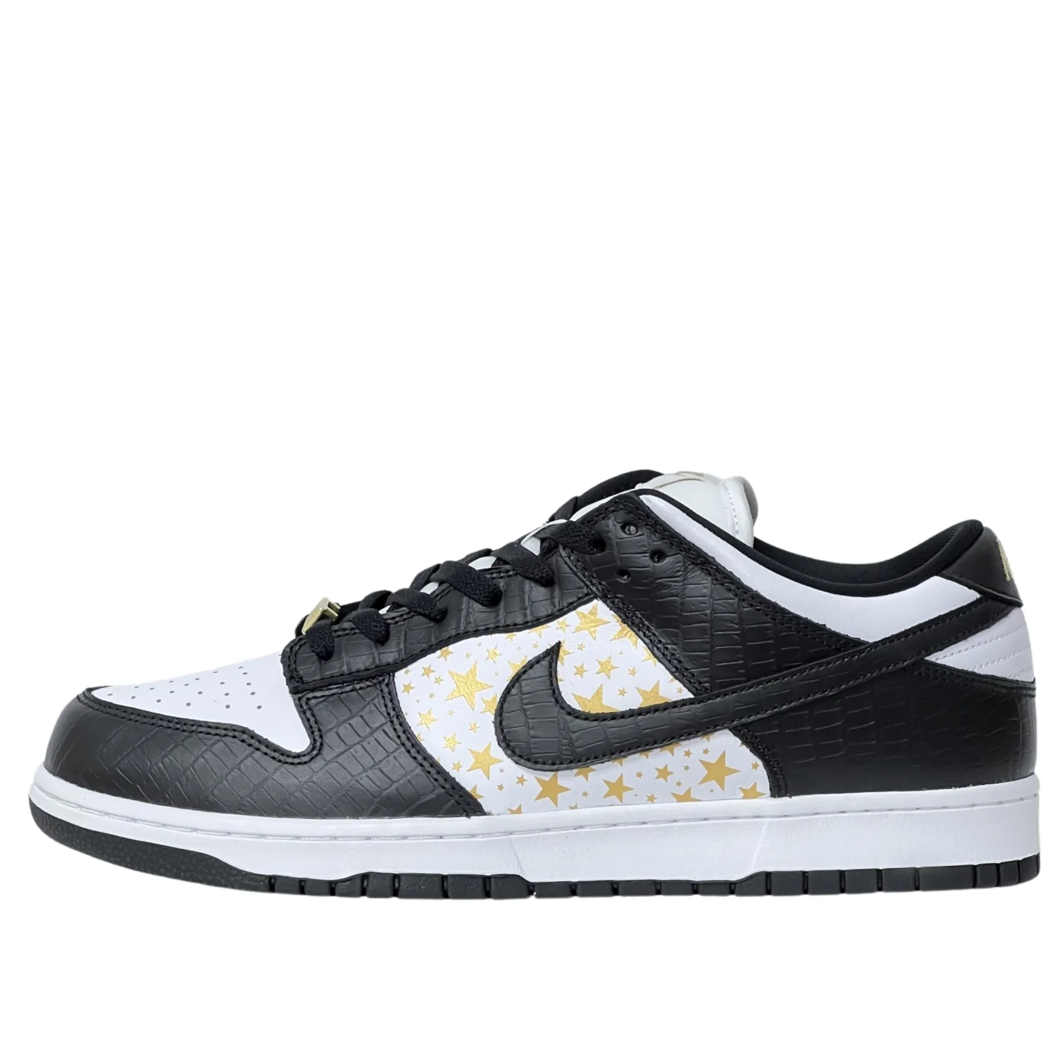 Nike SB Dunk Low Supreme Stars Black Sweat Resistant Comfort Seekers