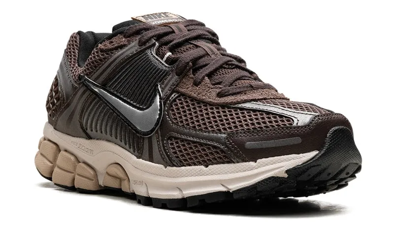 Year long Nike Zoom Vomero 5 Baroque Brown (Women's)