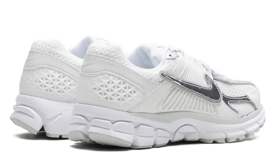 Nike Zoom Vomero 5 Chrome Toe (Women's) Comfort Step