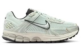 Cold Guard Nike Zoom Vomero 5 Light Silver Chrome (Women's)