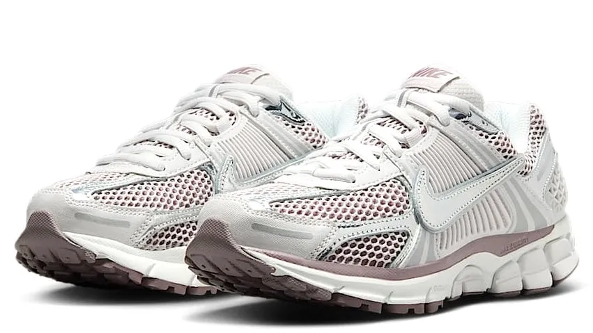 Flexibility Nike Zoom Vomero 5 Metallic Silver Platinum Violet (Women's)