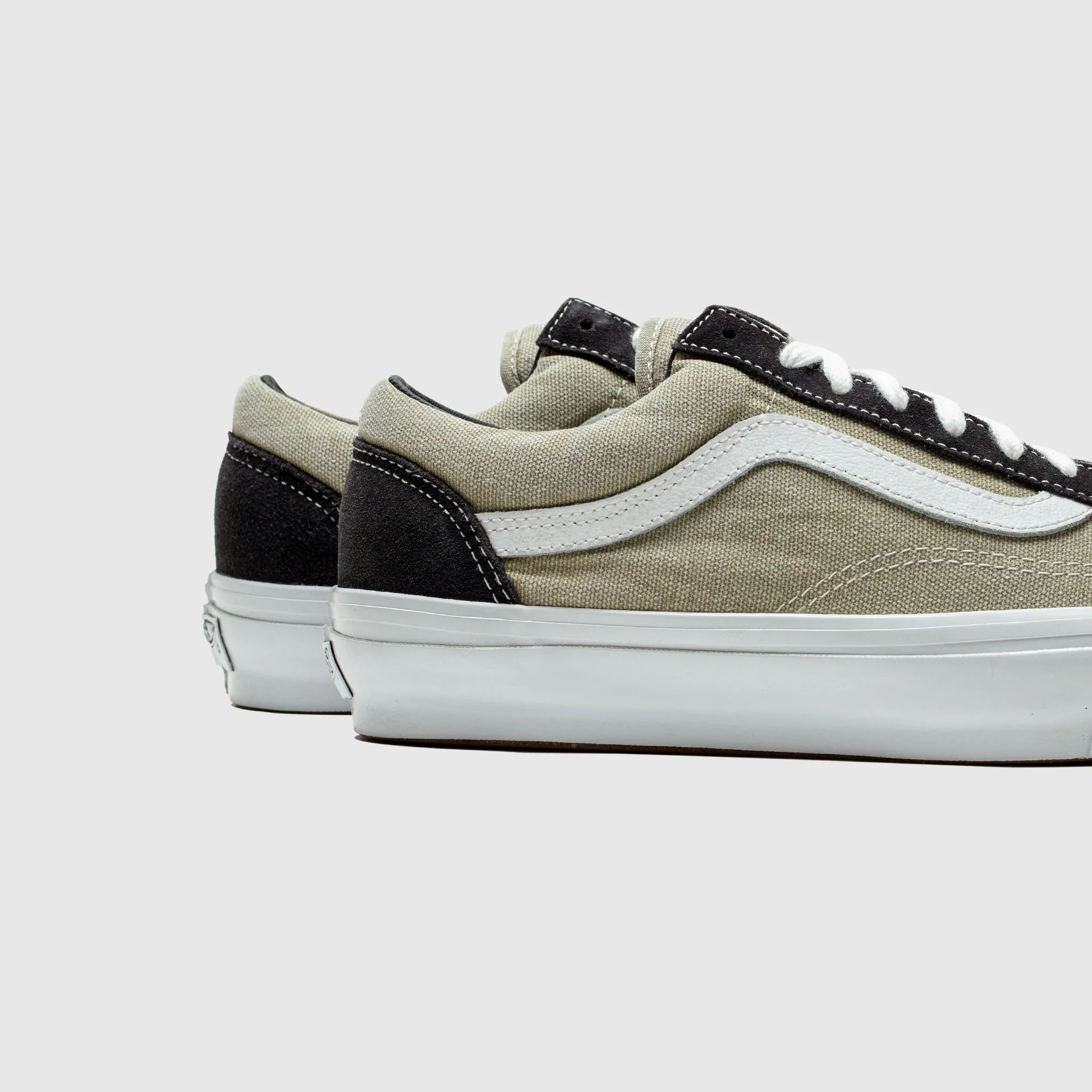 OLD SKOOL 36 LX "WASHED GREEN" Durable outsole