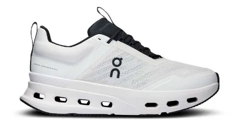 On Cloudnova X White Black (W) Anti Odor Busy Professionals Arch support