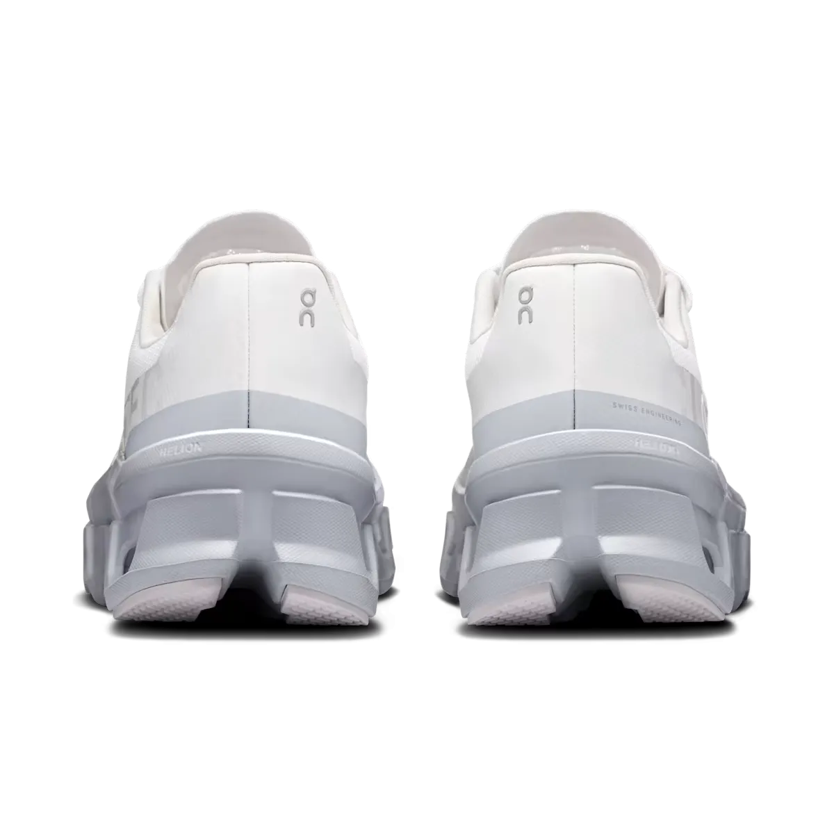 City Pace Camera Look On Running Cloudmonster White Glacier (Women's)