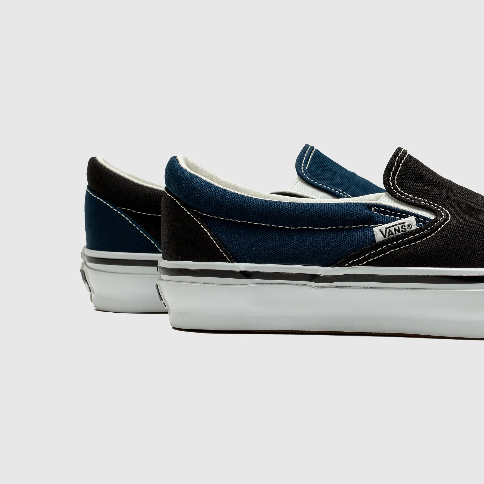 OTW CLASSIC SLIP-ON 98 X ENGINEERED GARMENTS Travel Light