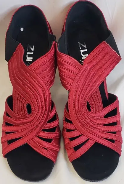 3.35" Hosta -- Women's Latin Sandal Video Look Easy Flow