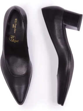 On-the-Go Wear Hiking Boots Point Toe Pumps