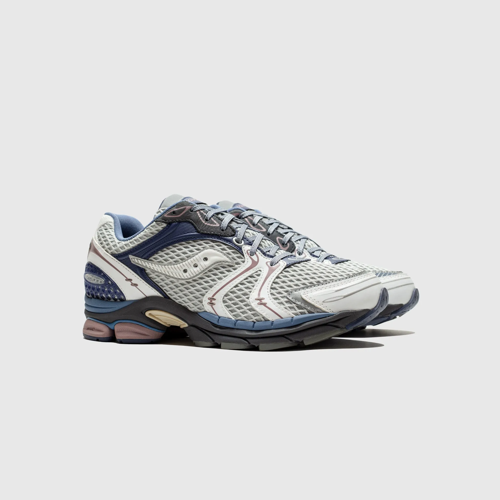 PROGRID TRIUMPH 4 Slip Resistant All Weather