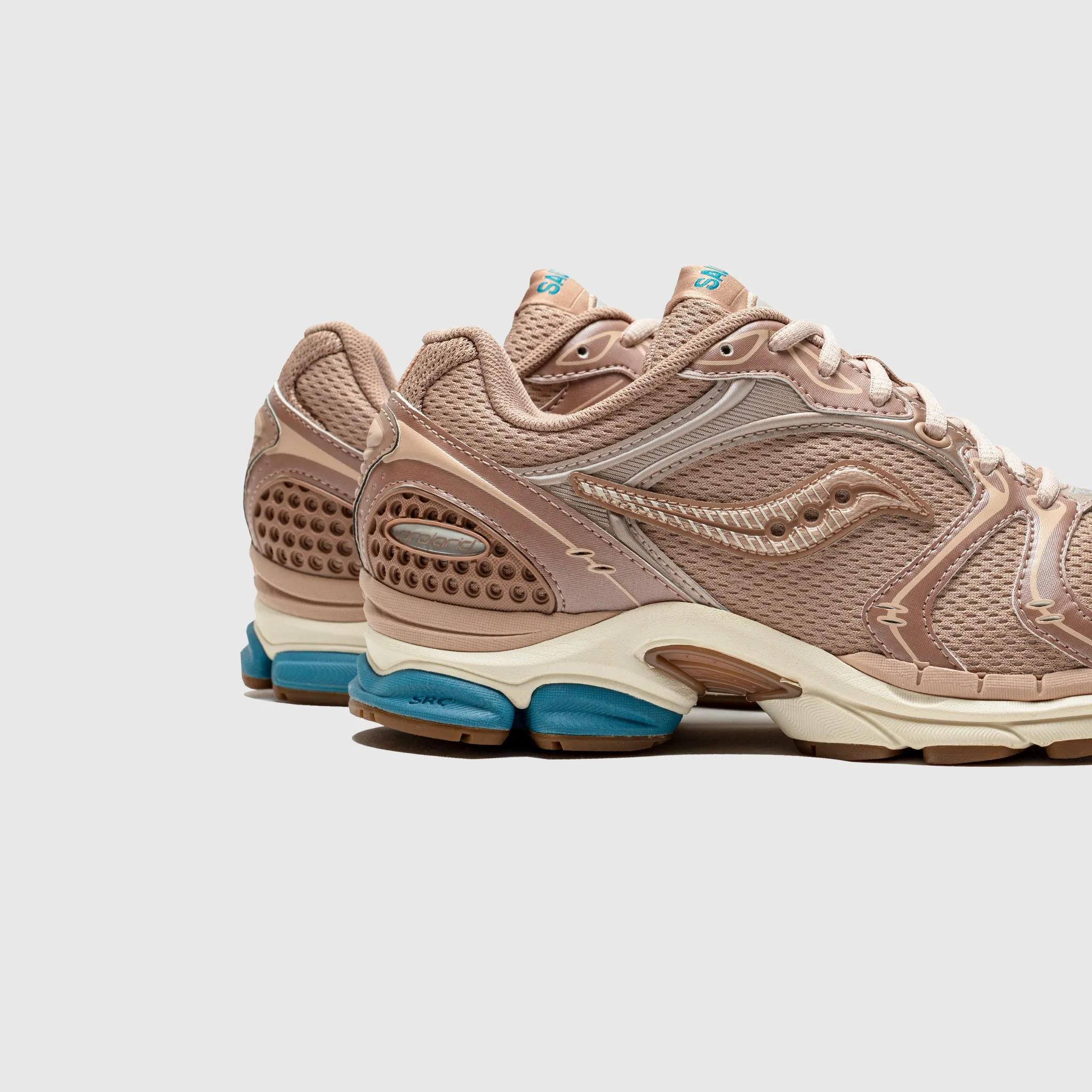 Resort Mood Form Ease PROGRID TRIUMPH 4 "TAN"