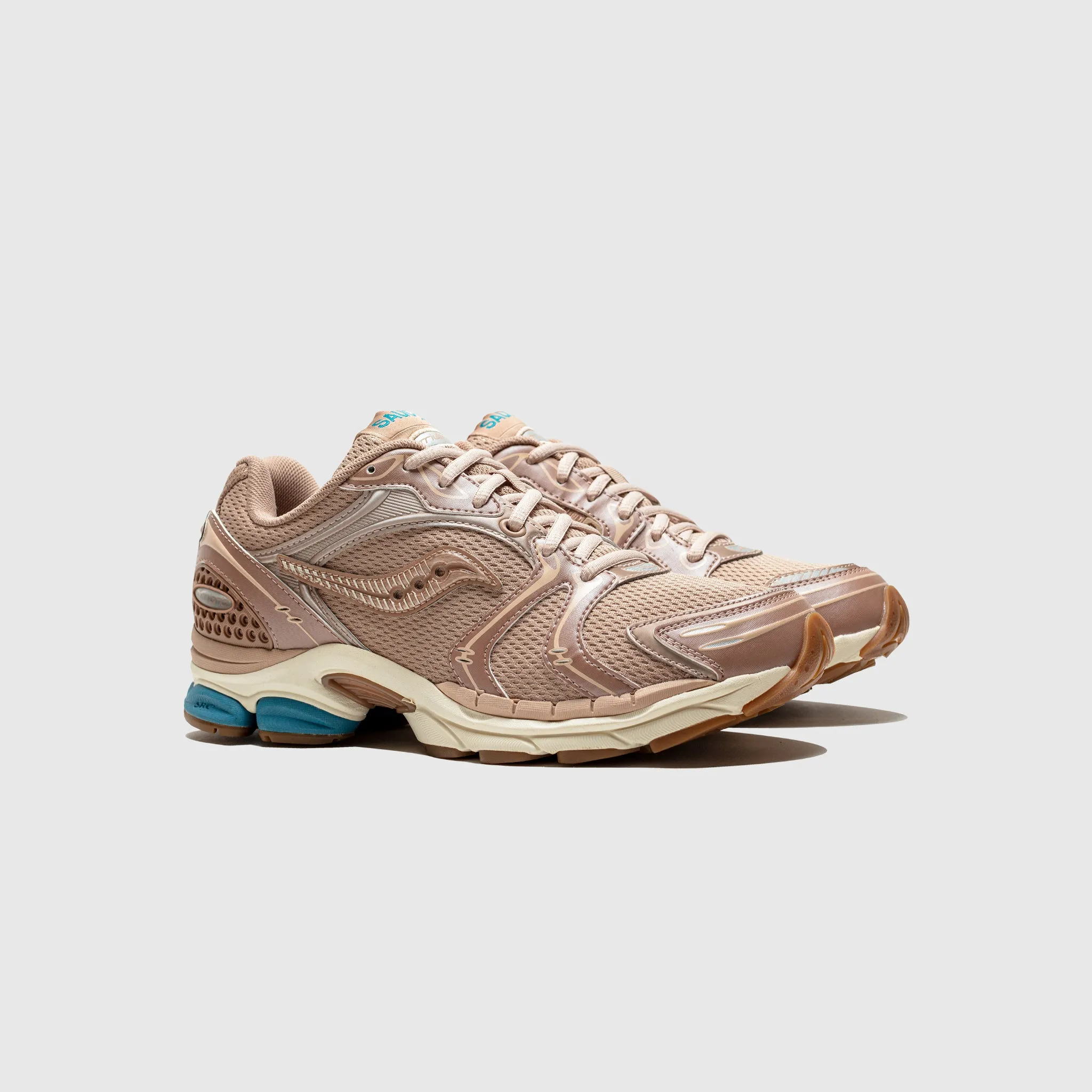 PROGRID TRIUMPH 4 "TAN" Dry Fast Skin Fresh