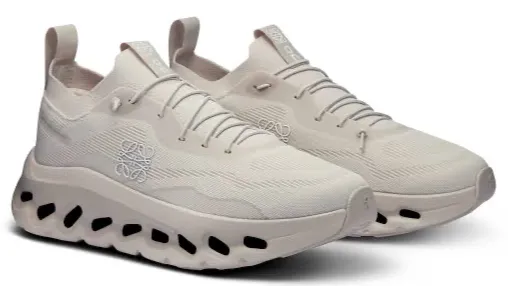 Path Free On Running Cloudtilt Loewe Sand (Women's)