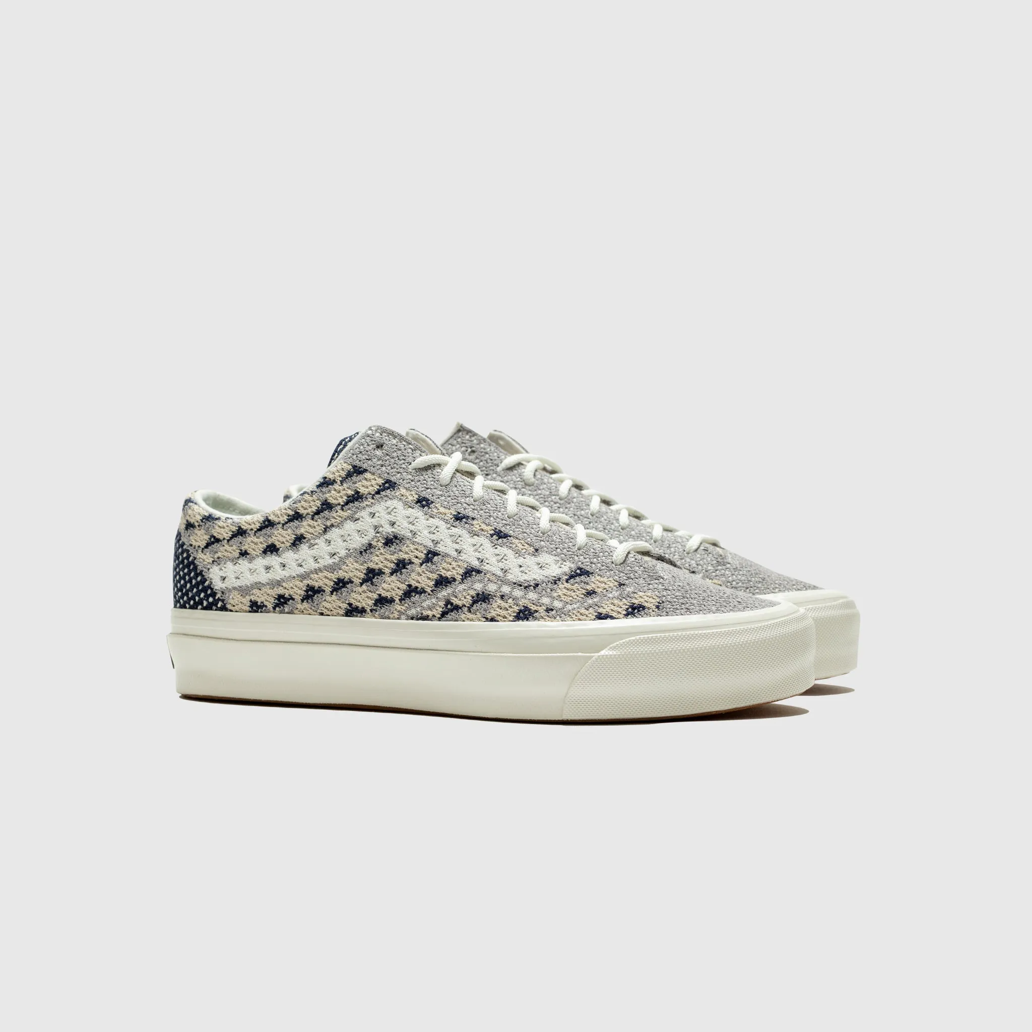 OLD SKOOL 36 EK LX On Trend