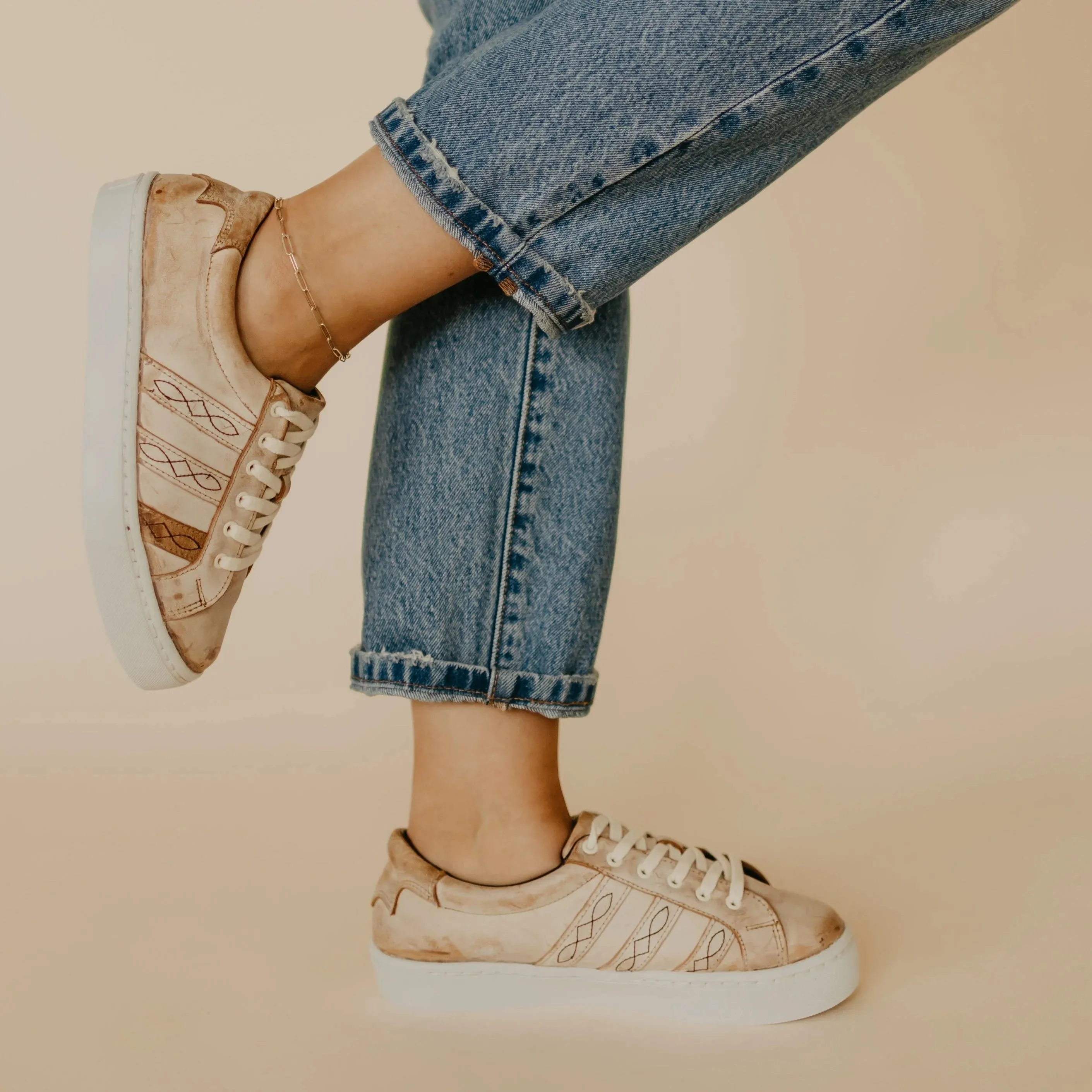 Sheridan supportive shock - absorbing shoes Comfort Flexibility