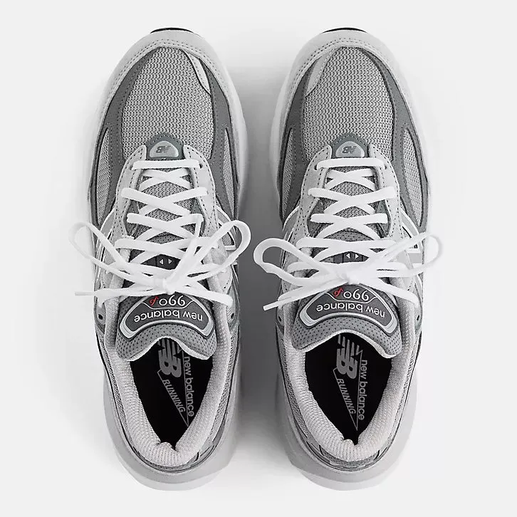 990v6 - Grey Trail equipment