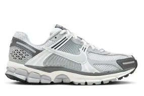 Marathon Fit Stage Pop Nike Zoom Vomero 5 Wolf Grey