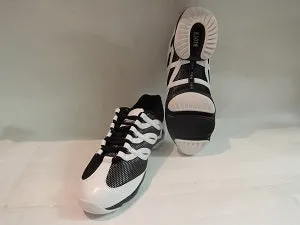 Clifton -- Split Sole Dancesneaker -- White/Black Neutral Glow Daily Walk