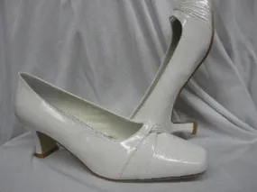 2.25" Grace -- Women's Dress Shoes -- White Patent Legacy Style Rich Feel