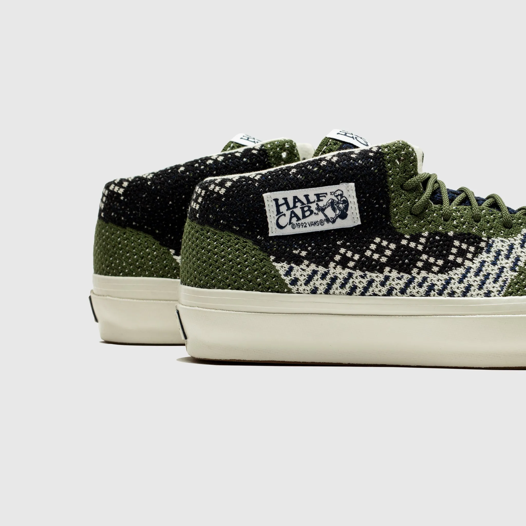 Freeze Grip HALF CAB 33 EK LX