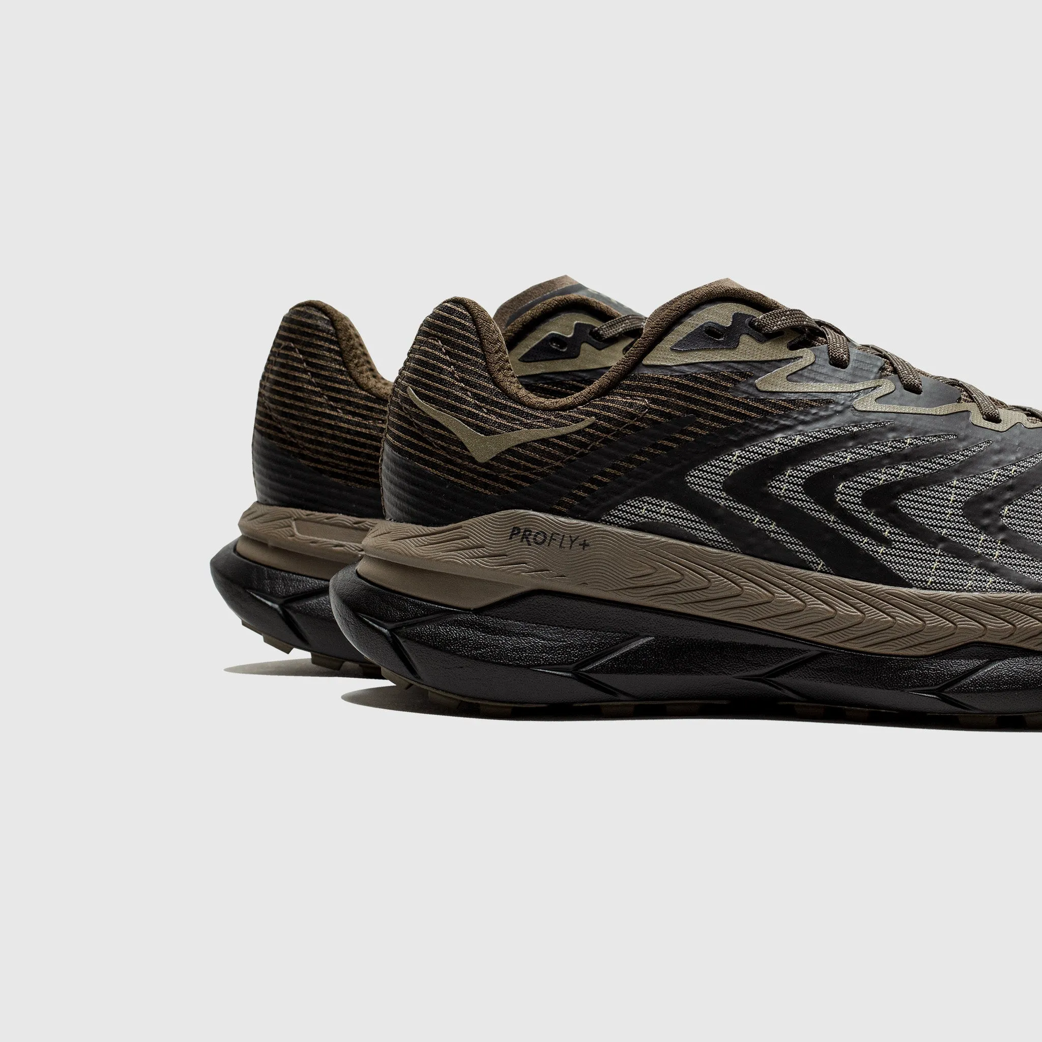 TECH TECTON X 2 Comfortable Wear