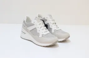 easy - to - store shoe advantage ARMATA DI MARE Rock Heel Sneakers